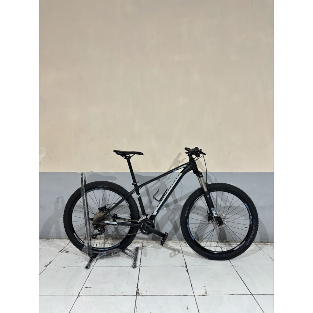 POLYGON XTRADA 6 TAHUN 2020