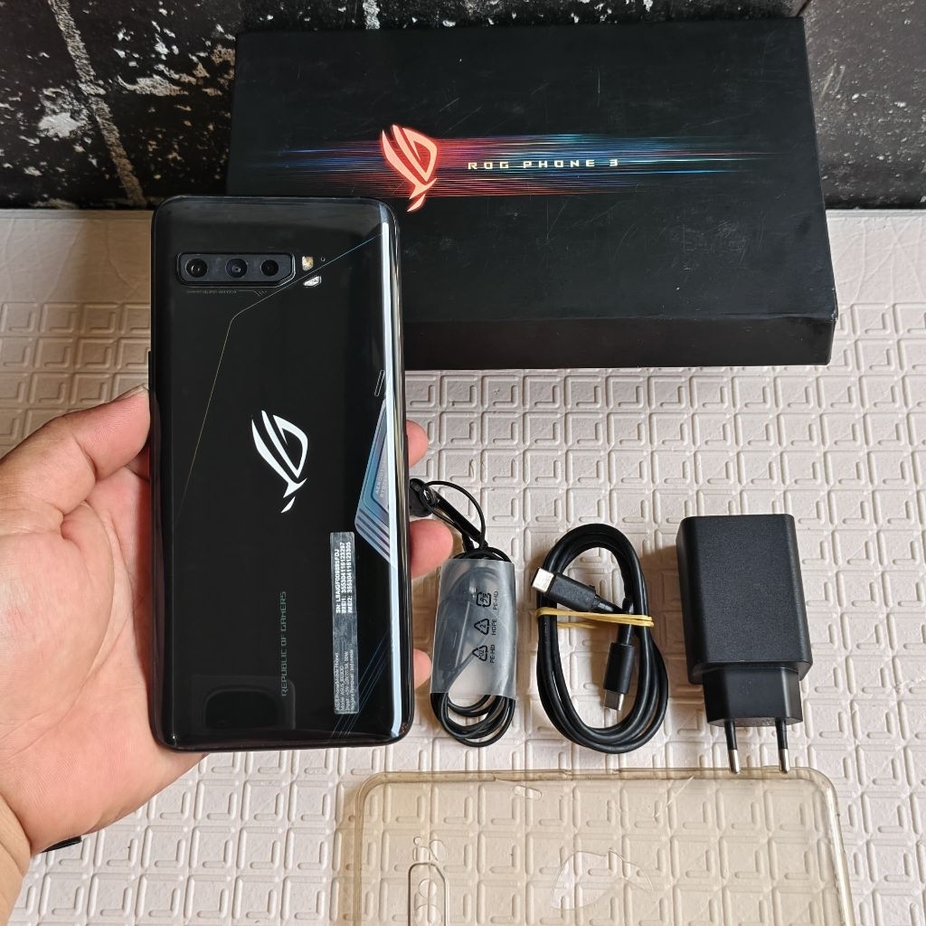 ASUS ROG 3 5G 8/128GB RESMI (HP BEKAS)