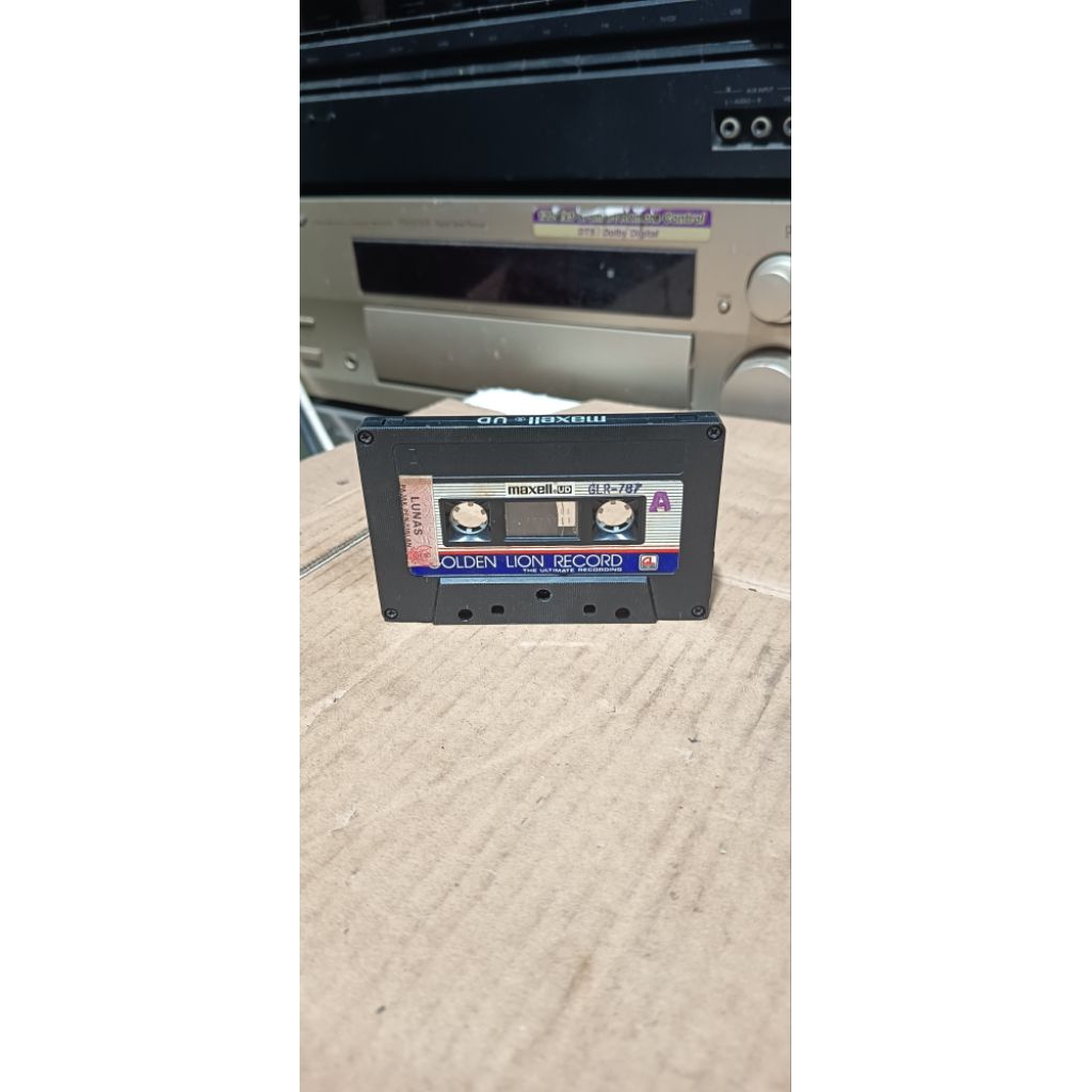 kaset pita twist of fate- olivia newton - john