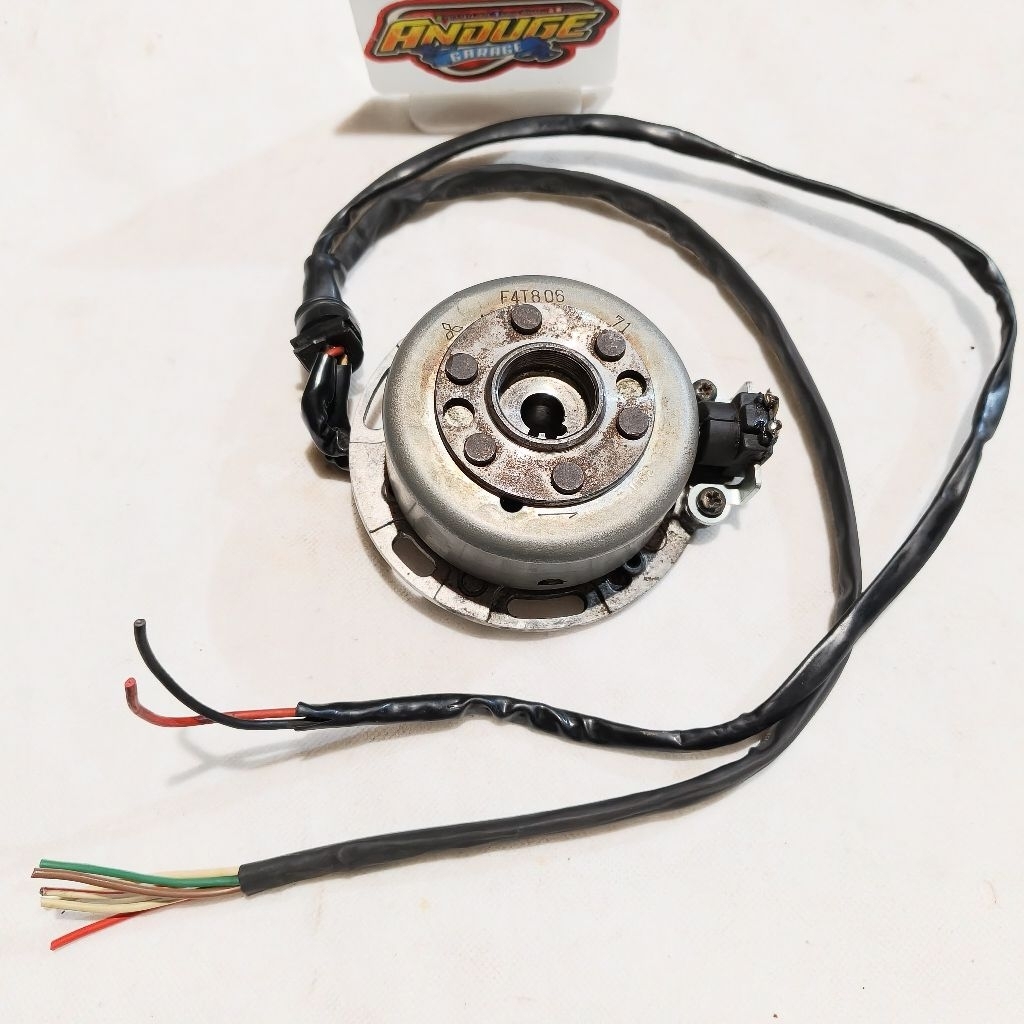Magnit magnet spul spol pengapian Yamaha YZ 125 YZ125 oryginal second bekas