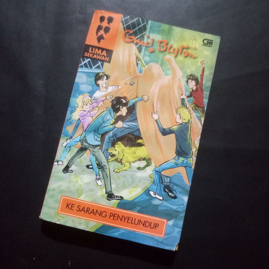 Novel Anak Lima Sekawan – Ke Sarang Penyelundup / Enid Blyton / Gramedia GM / Buku Petualangan Miste