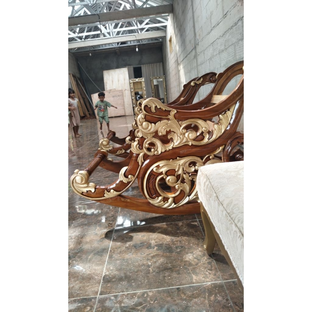 kursi goyang sultan