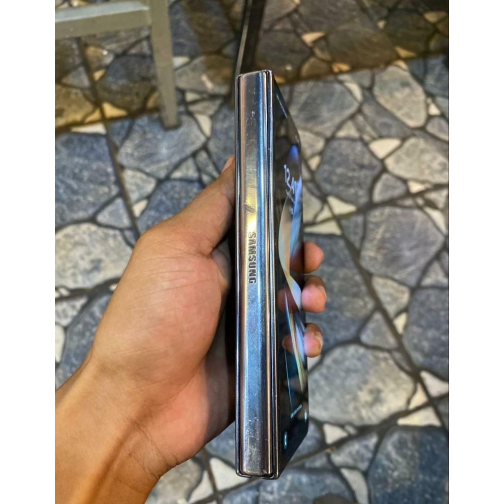samsung Z fold 4 12/512 sein