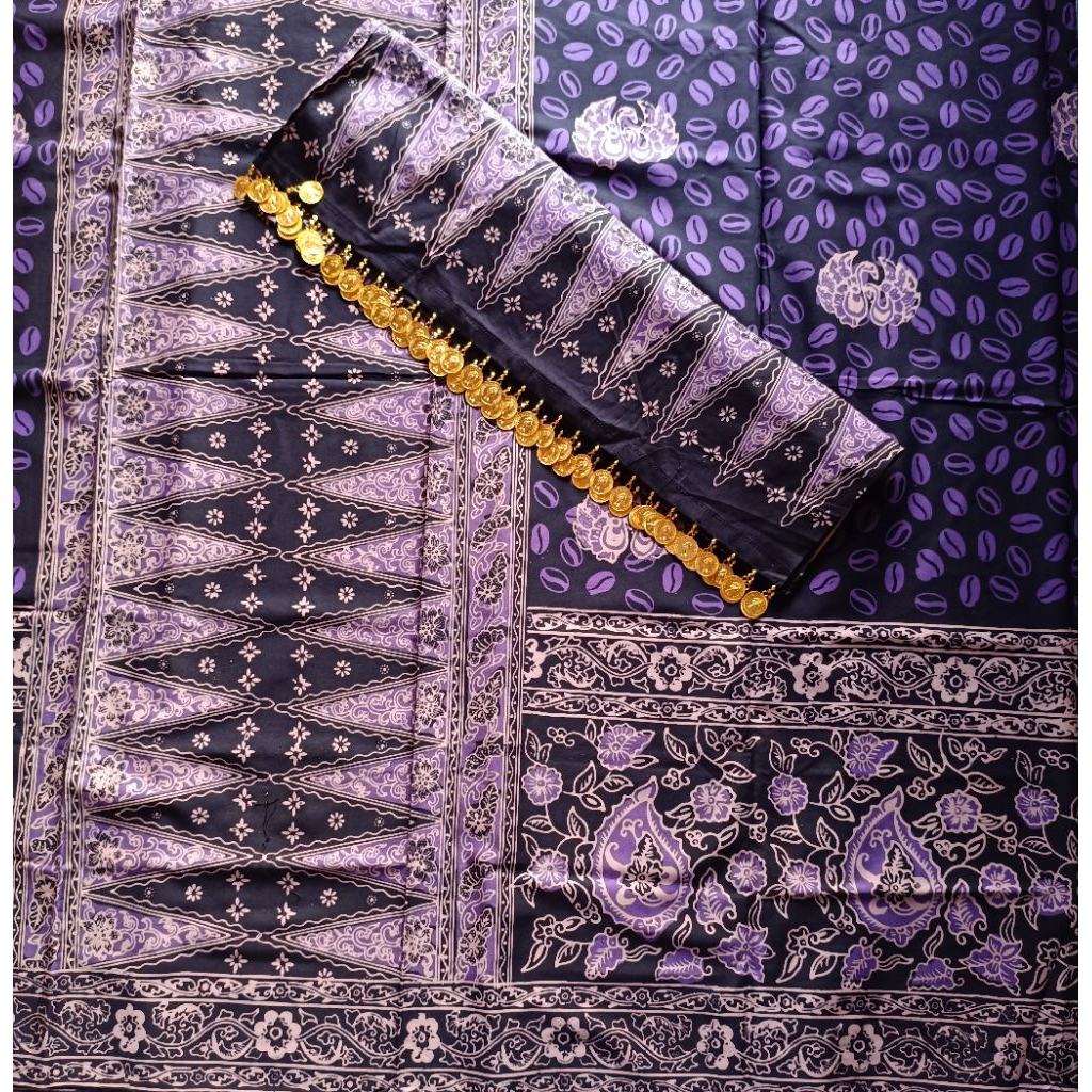 kain batik Jambi ronce koin emas