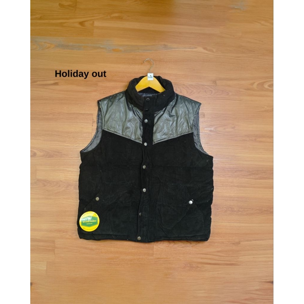 holiday out casual puffer Corduroy vest