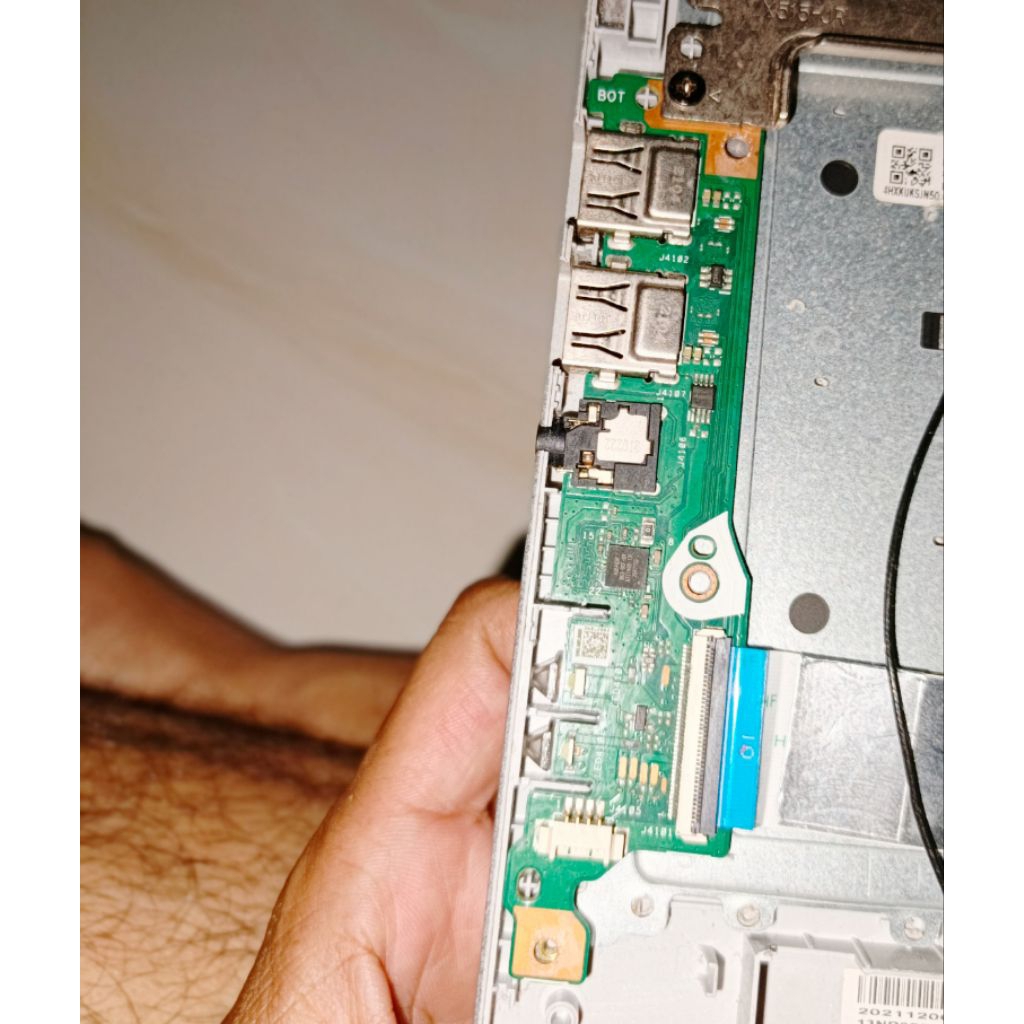 IO Board Asus A409" or "Board USB Laptop Asus X409/X509"