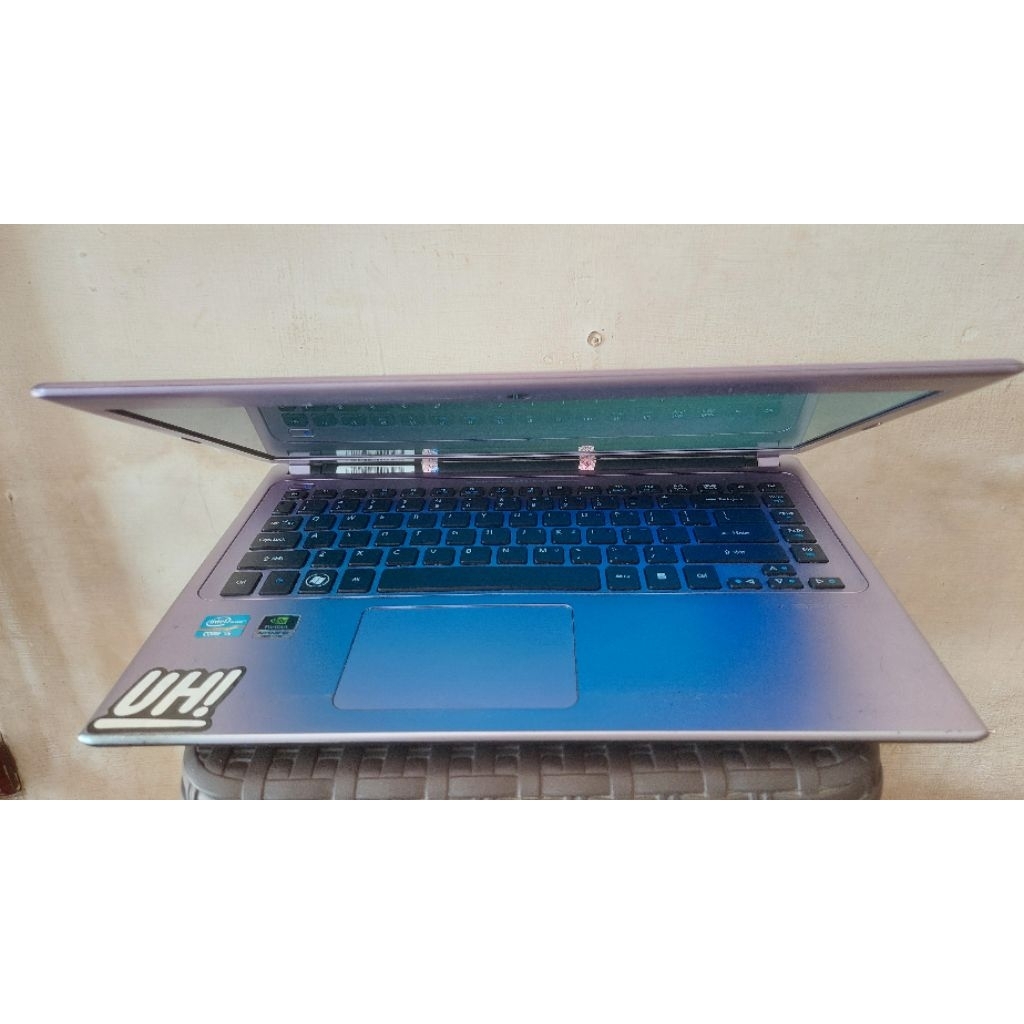 JUAL LAPTOP ACER ASPIRE V5-471G INTEL CORE I5-3317U VGA NVIDIA GEFORCE GT620M RAM8GB HDD500GB WIN10O