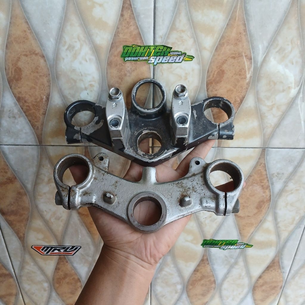 T atas bawah ninja R/kiss original copotan