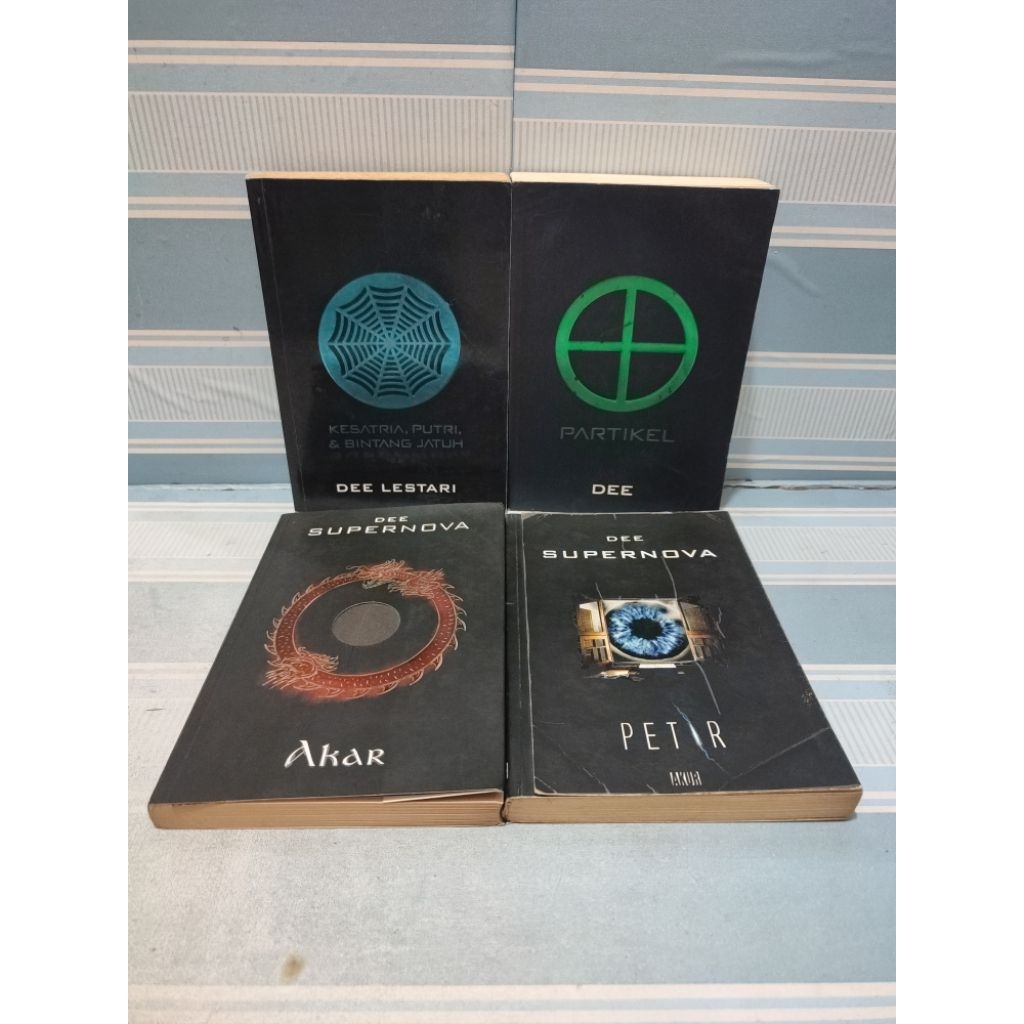 Novel dee lestari seri supernova dijual paket 4 buku/seri