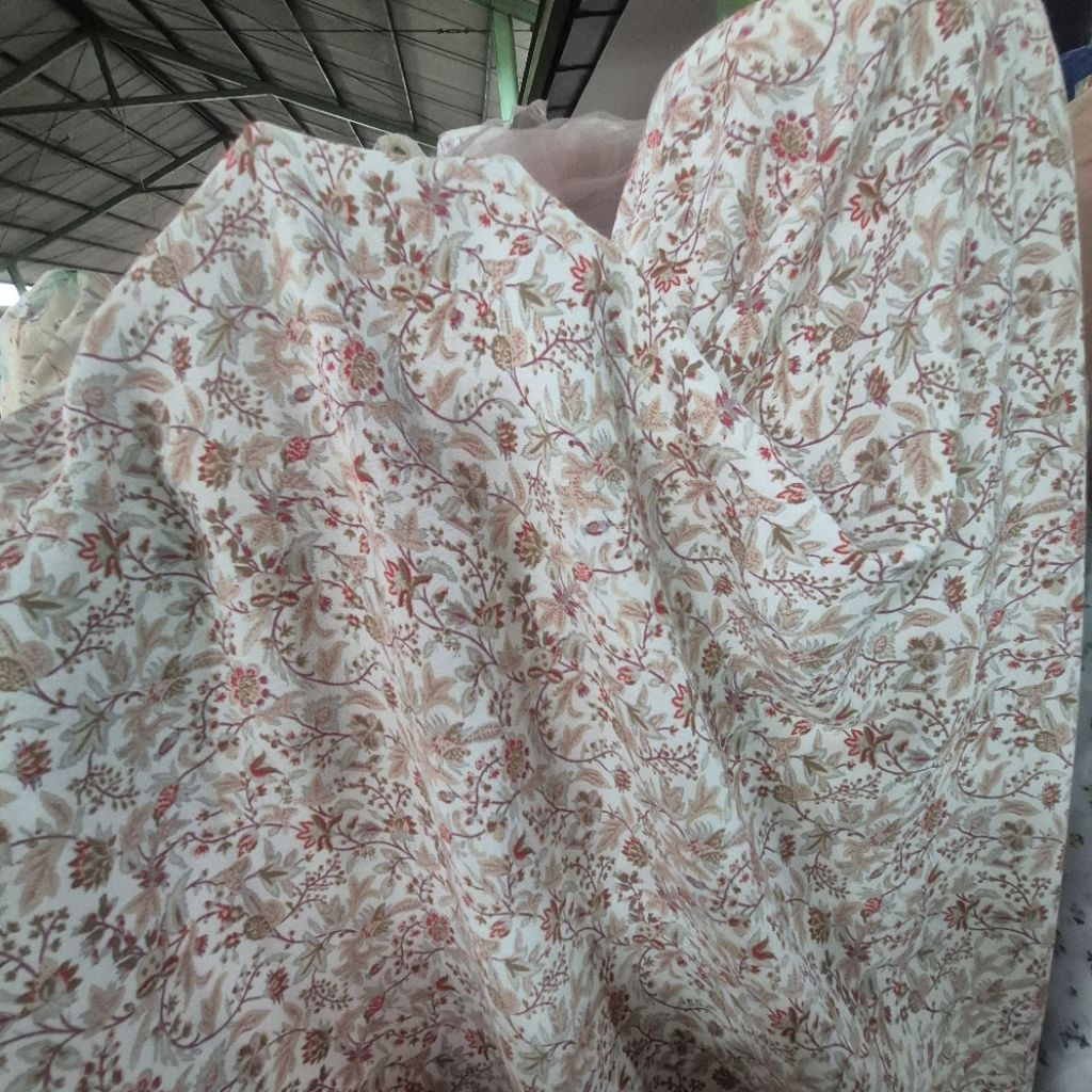 kain katun rayon fujet motif premium-kain katun rayon fujet motif bunga garment import