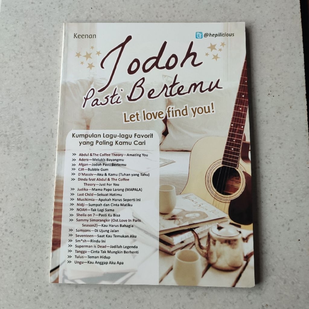 buku cord gitar untuk praktek gitaran banyak lagu hits nya