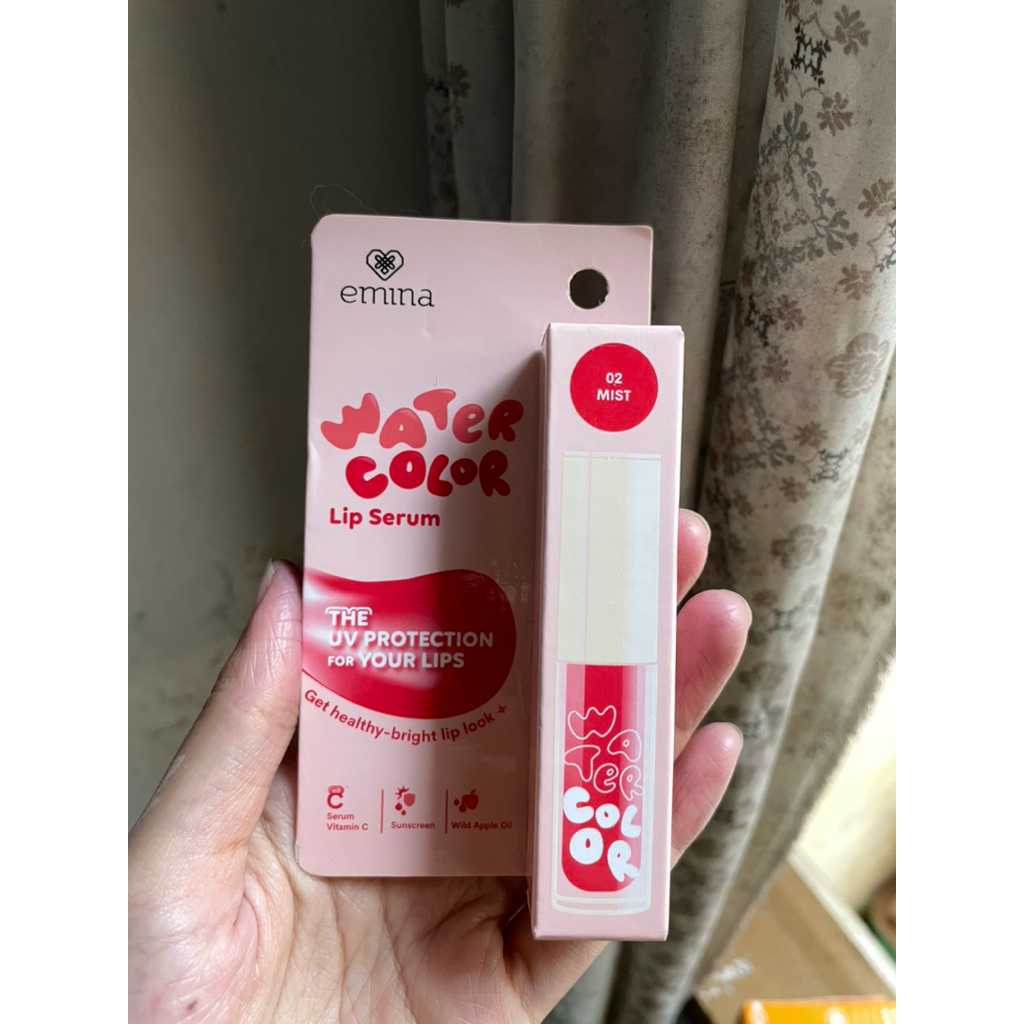 EMINA lip serum
