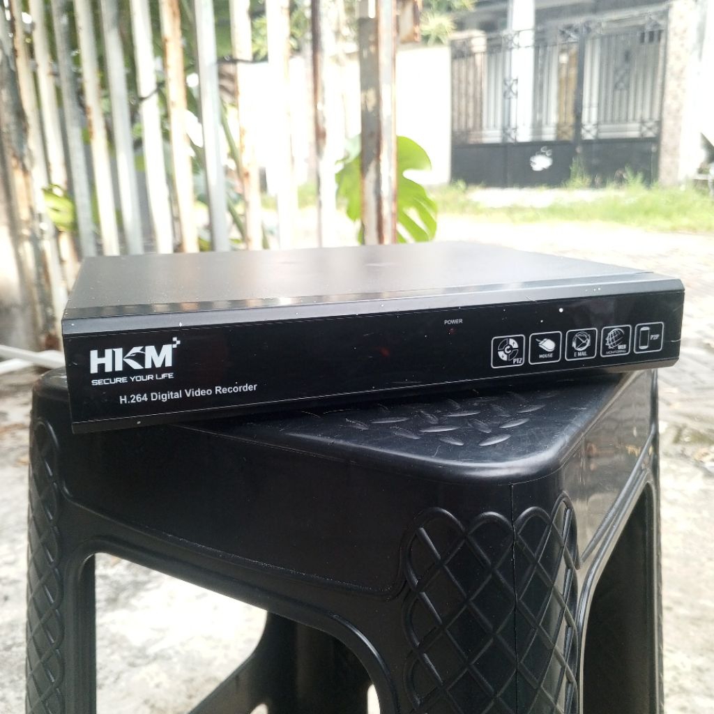 DVR CCTV 8 channel merk HKM digital & analog HDMI