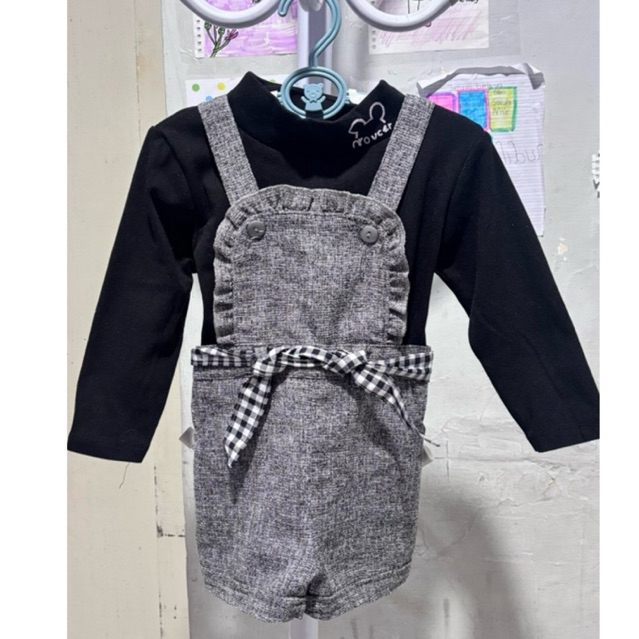 preloved overall 1.to.3 anak perempuan abu free kaos hitam panjang