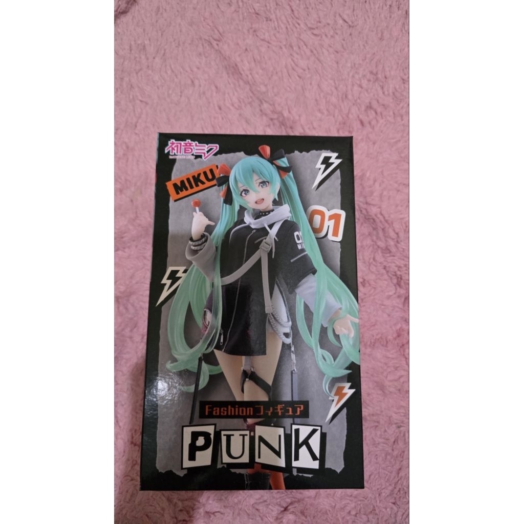 hatsune miku fashion figure punk ver original preloved good condi taito