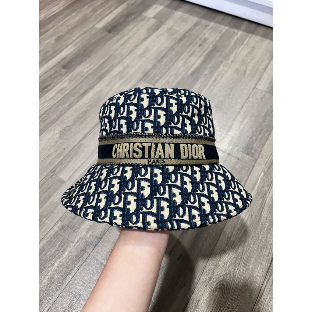 DIOR BUCKLE HAT