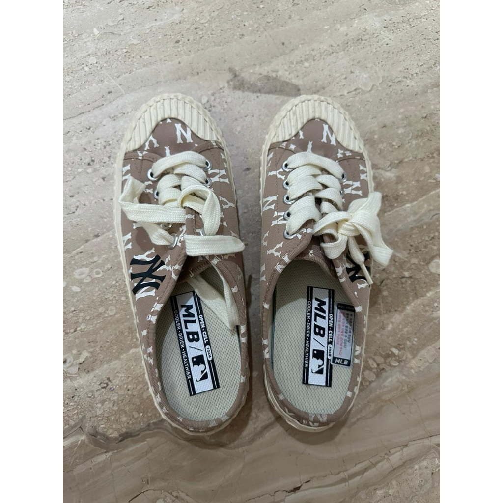 MLB shoes mules