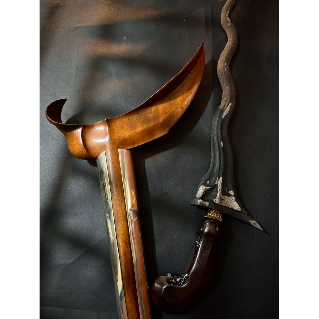 keris sepuh dapur buto ijo luk 9, pamor ceprit era pajang, warangka ladrang solo, kayu trembalu mend