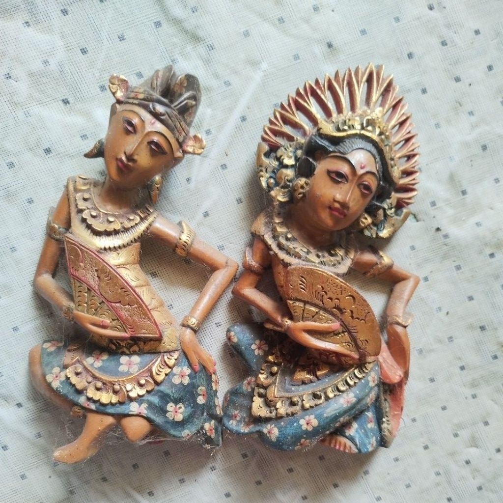 Patung kayu bali