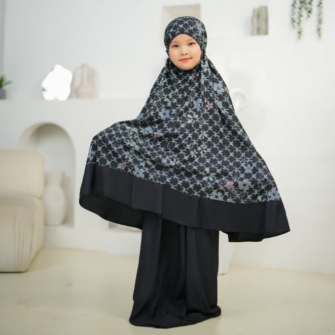 TAZKIA BLACK MUKENAH KIDS