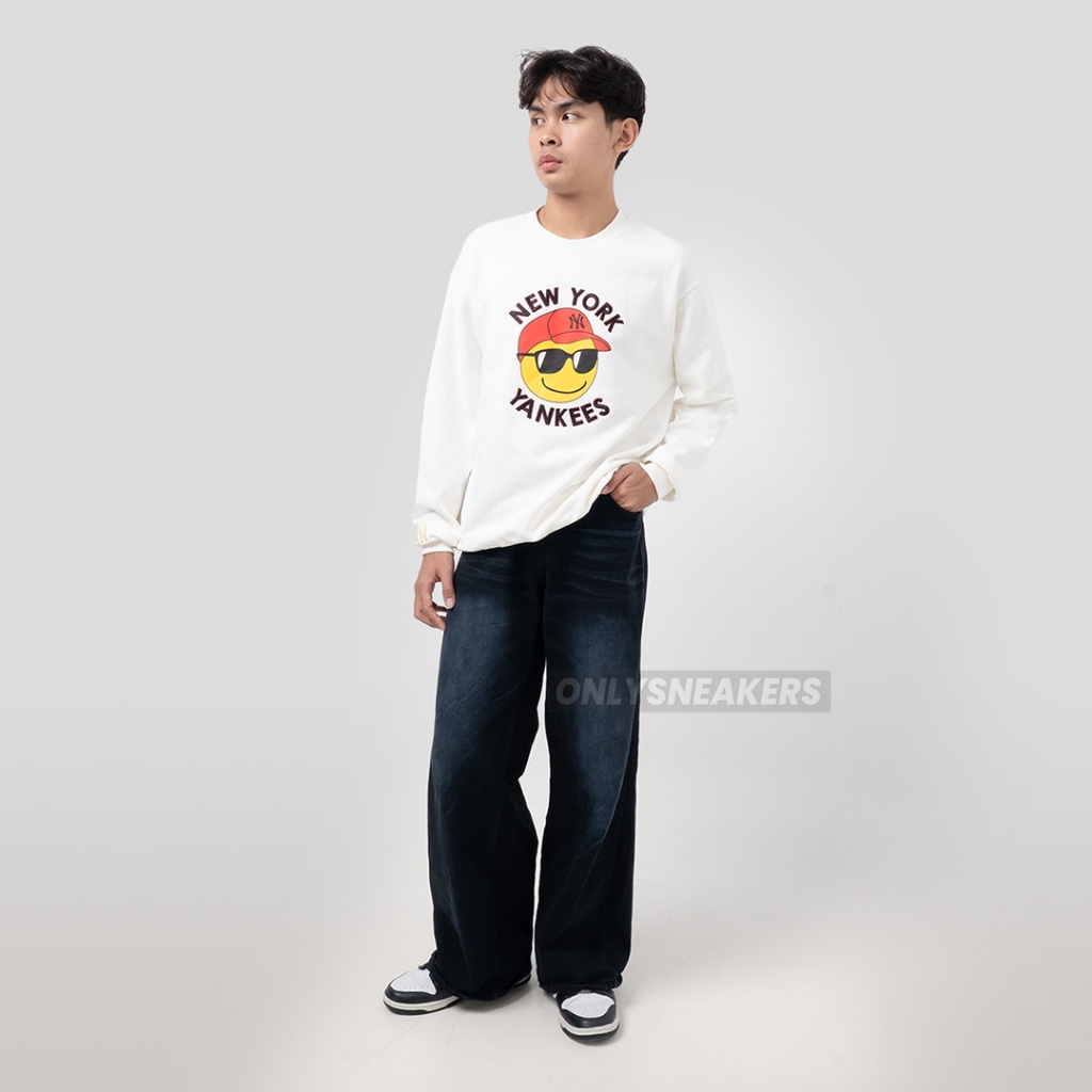 MLB SMILE NEW YORK YANKEES WHITE SWEATSHIRT