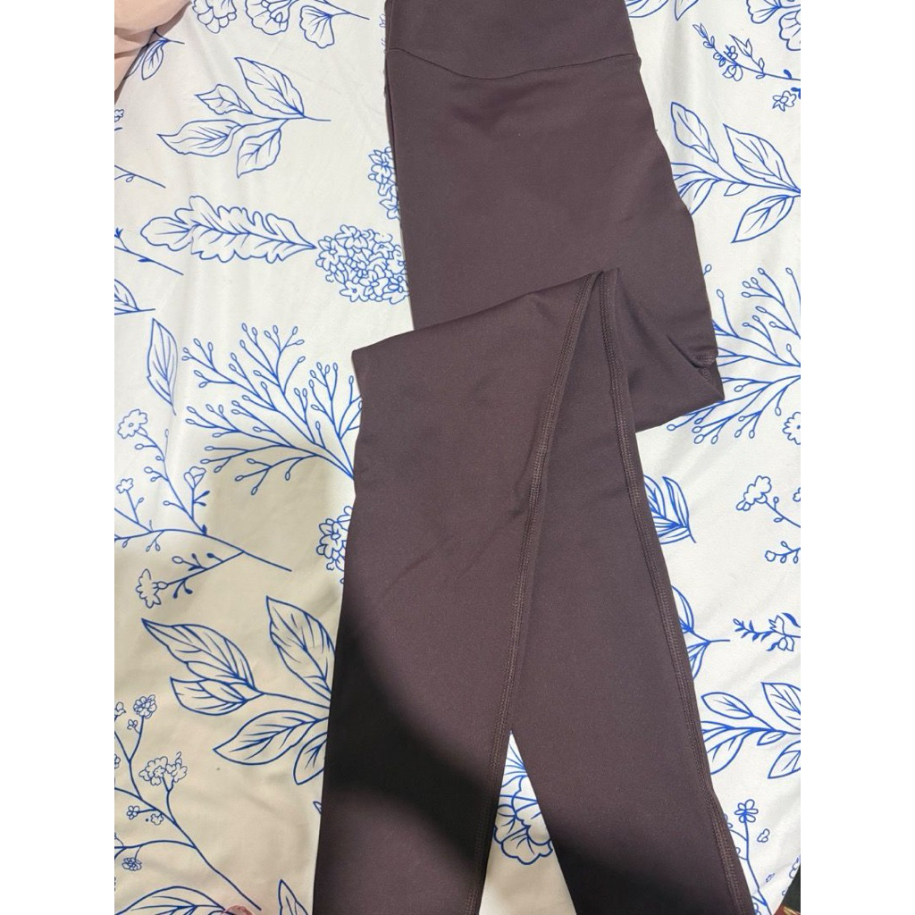 legging uniqlo airsm maroon L