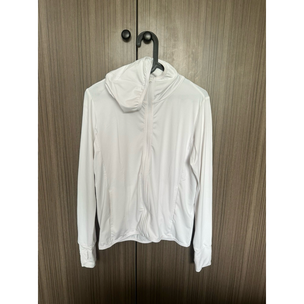 Jaket olahraga (preloved)
