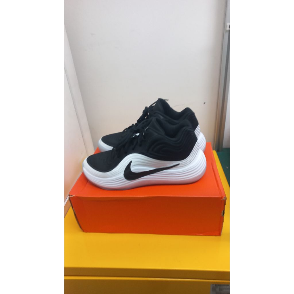 sepatu basket second Nike Precision size 42 (26.5 cm)