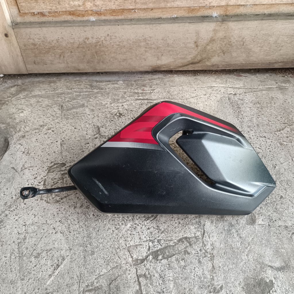 shroud cover sayap tangki KANAN honda cb verza original copotan