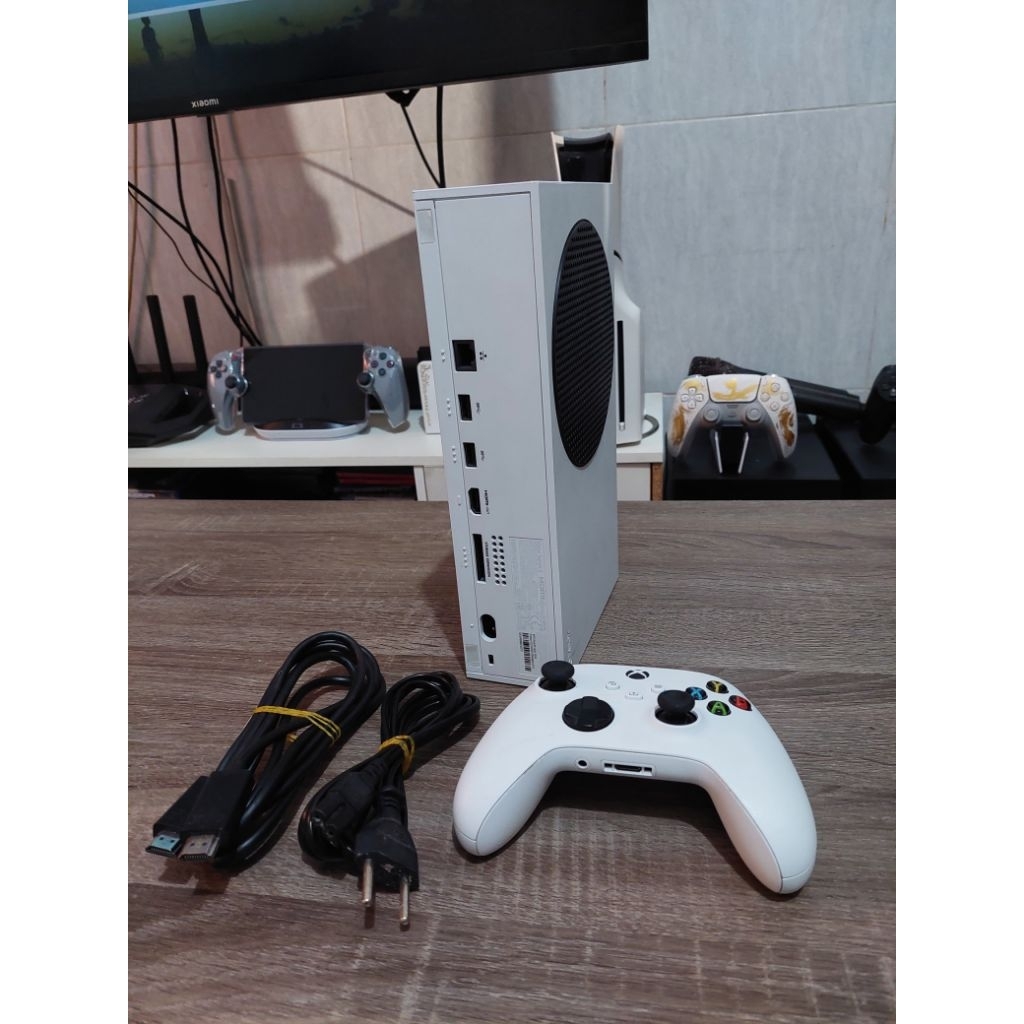 Xbox series S, second like new, 500gb normal no minus