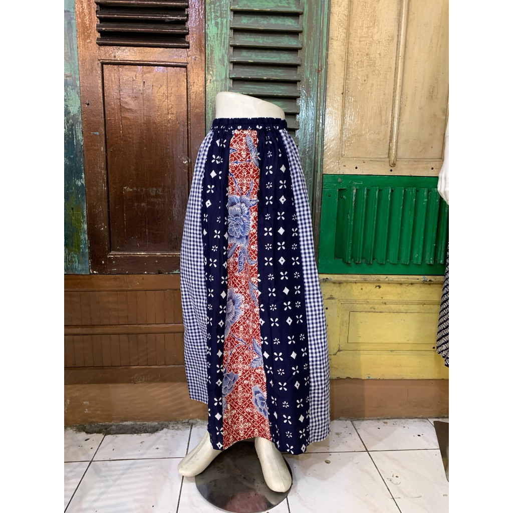 Batik Luwes Putera - Rokt Katun Panjang Buket