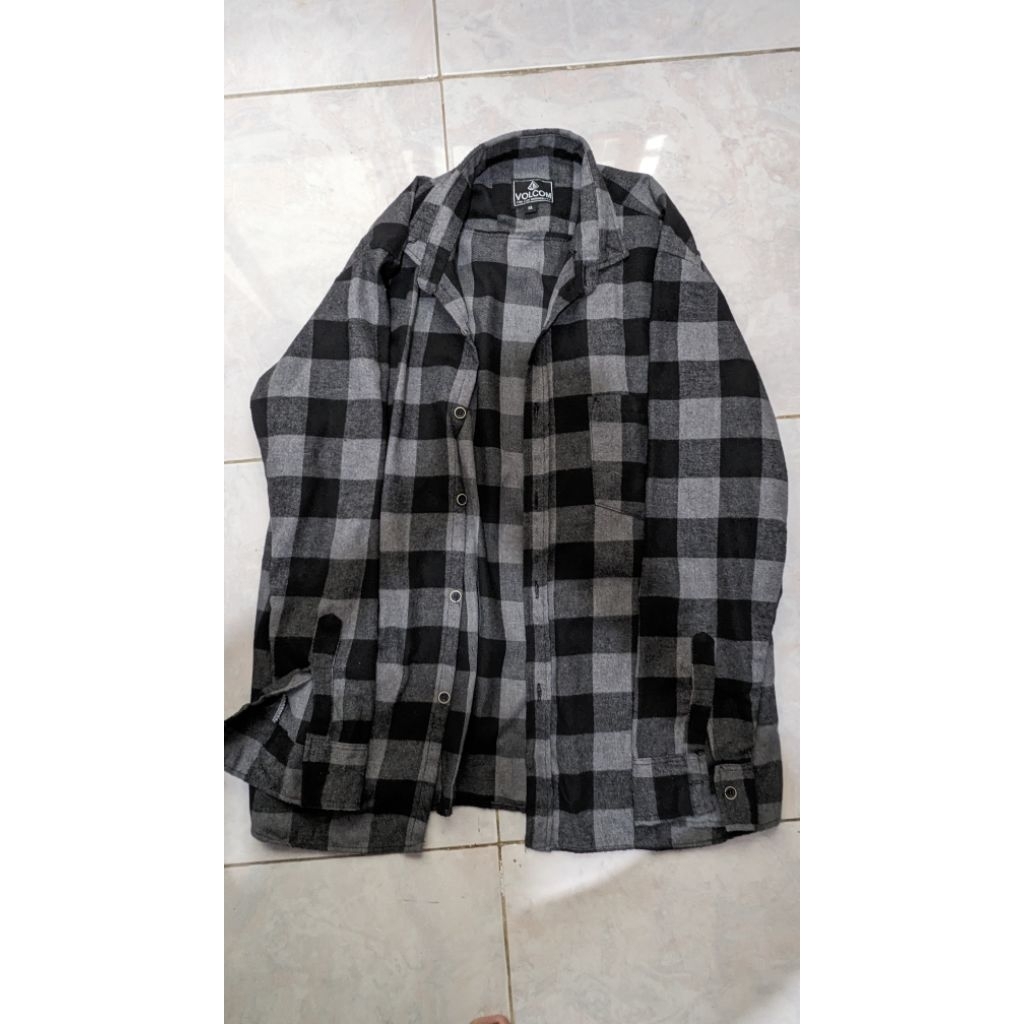 Flanel abu abu corak