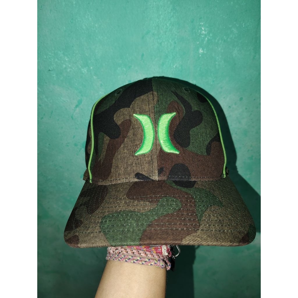 Topi Hurley fitted flex fit x n*ke dri-fit