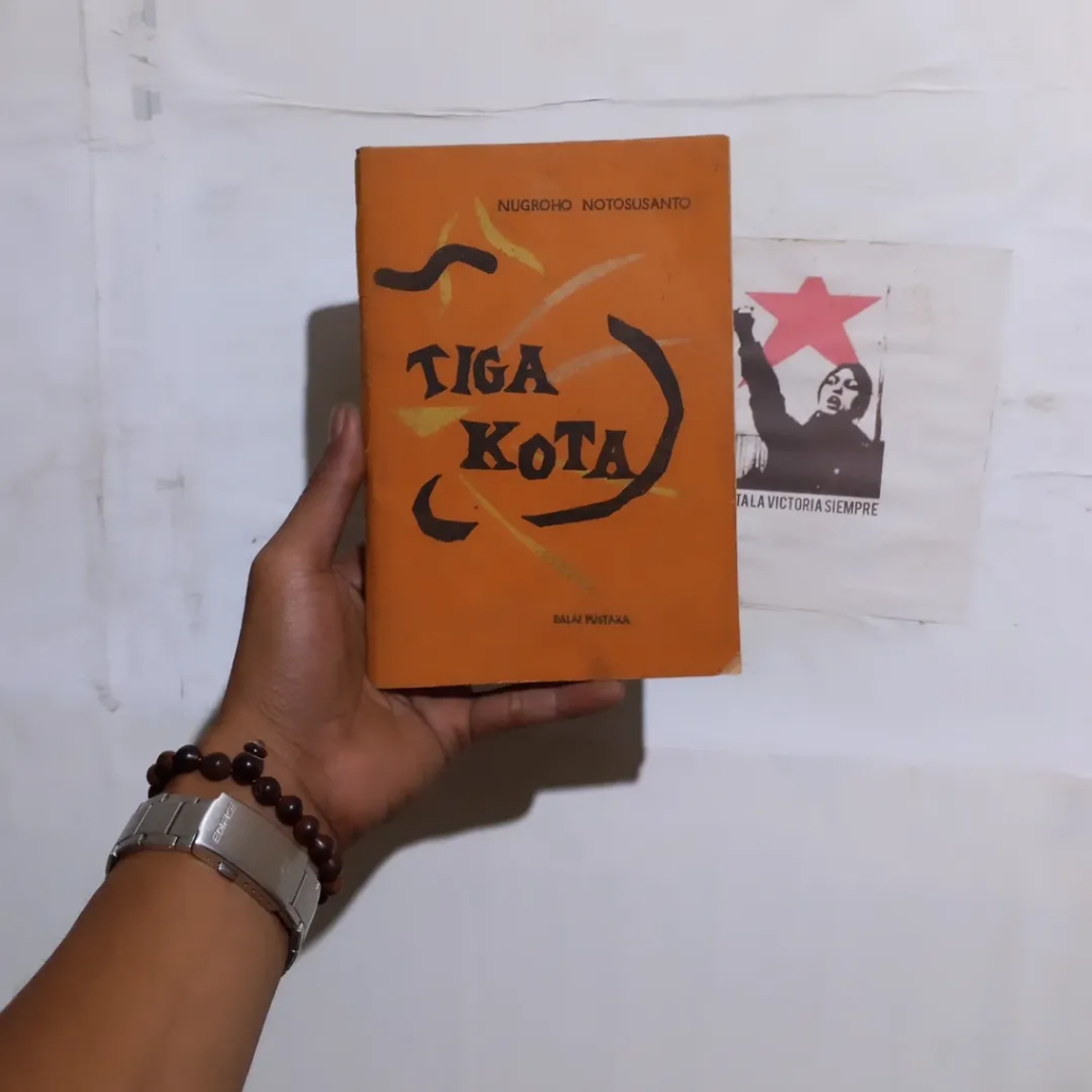 Buku-Buku Nugroho Notosusanto / Pejuang dan Prajurit / Negara / Tercapainya Konsesus Nasional / Huja