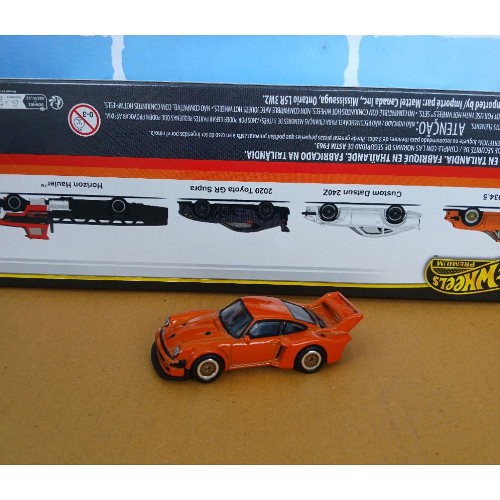 Hot Wheels Loose Premium Diorama  - Porsche 934.5