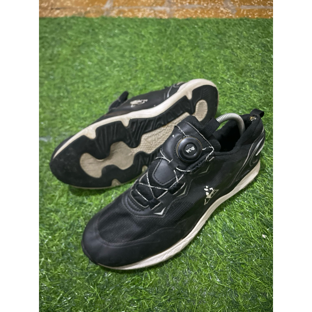 sepatu le coq sportif size 43