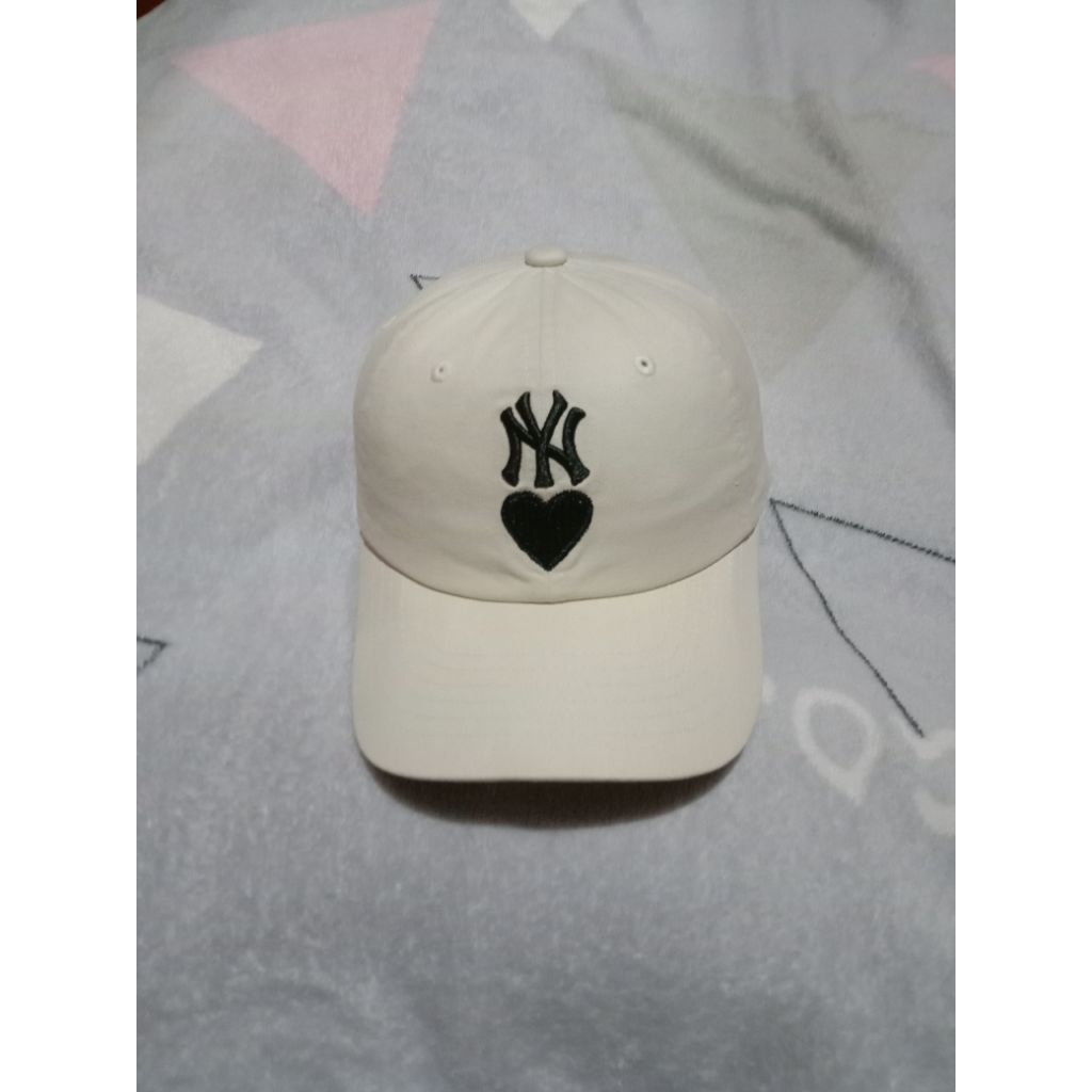 Topi NY Love ML8 cream