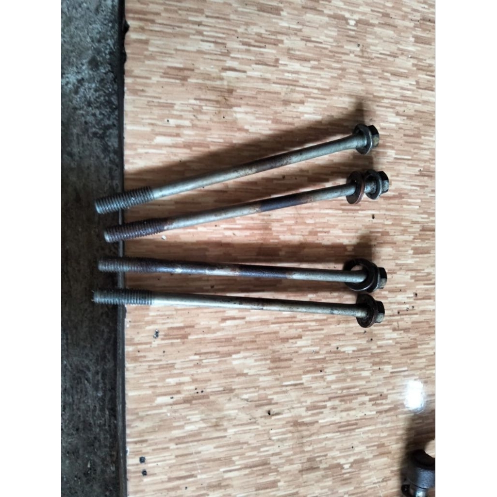 Baut blok head satria fu original copotan