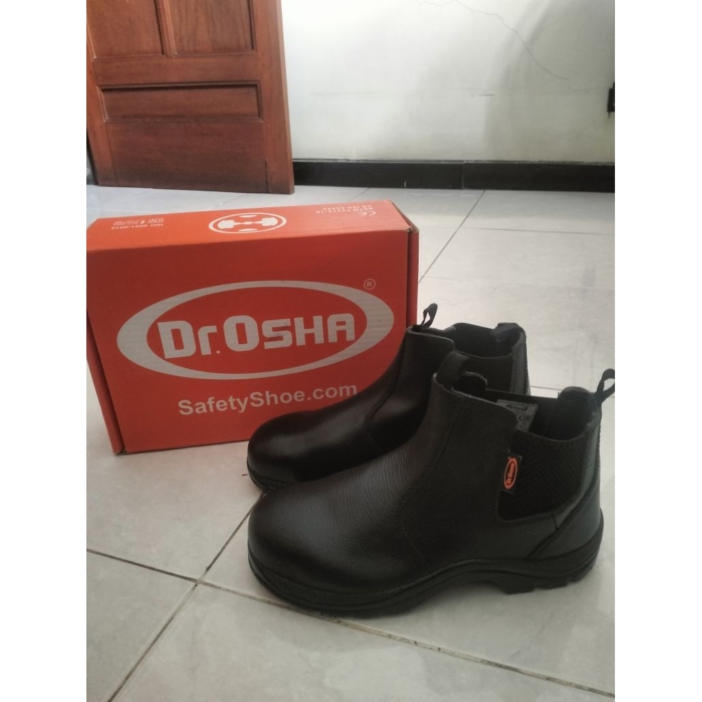 Safety Shoes Dr OSHA (Principal Ankle Boot 2222 ukuran 41)