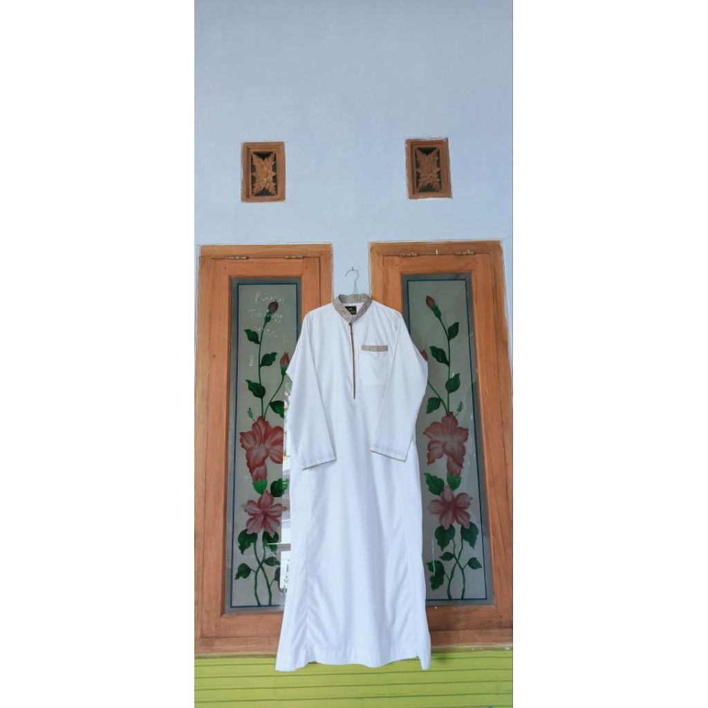 GAMIS PRIA PUTIH PL BRAND MAROOM 1