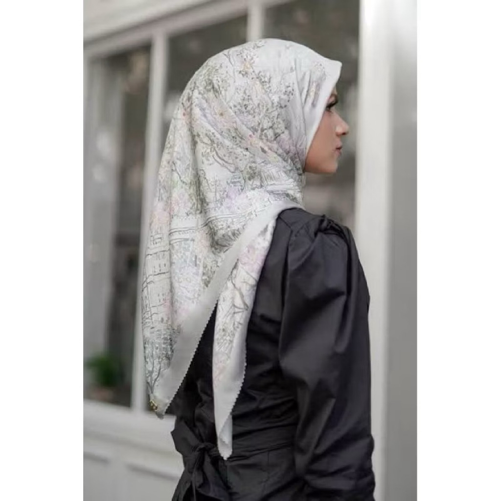 Buttonscarves British Ash