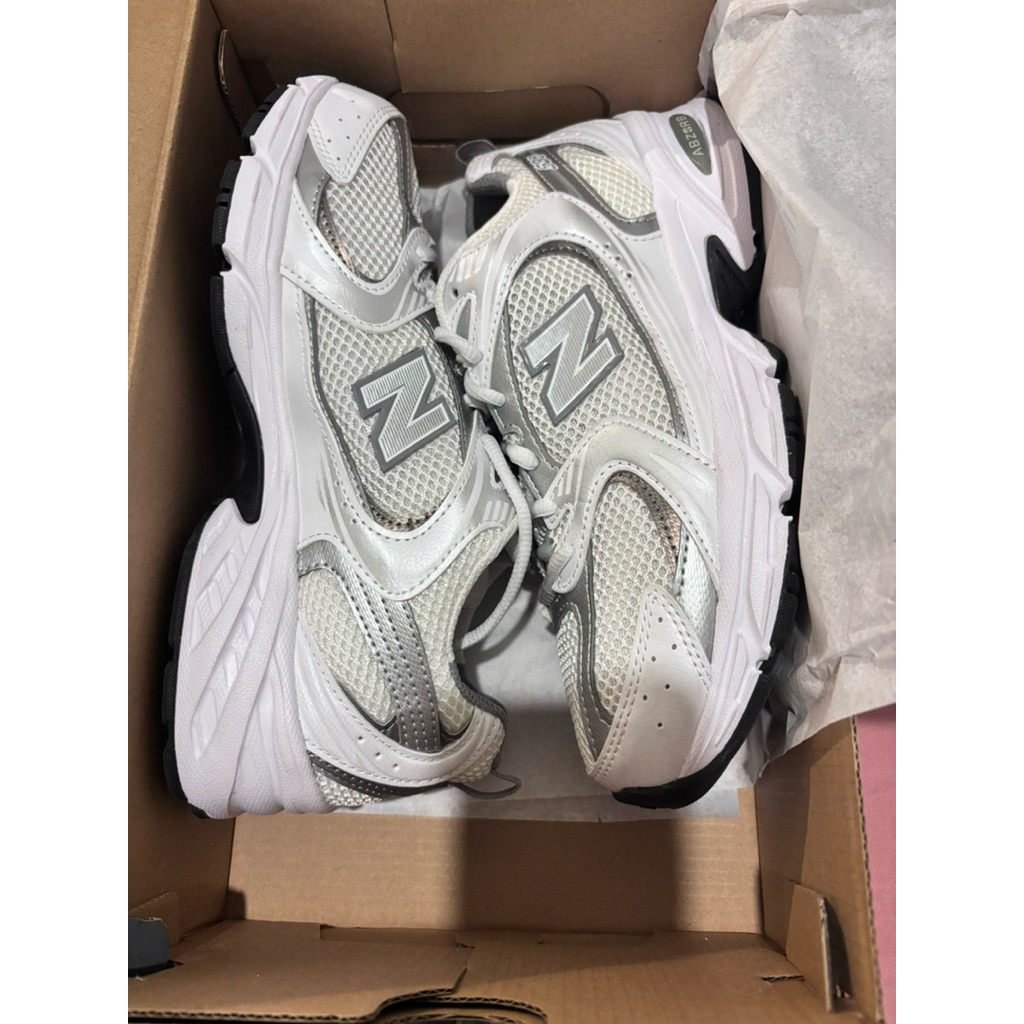 New Balance 530