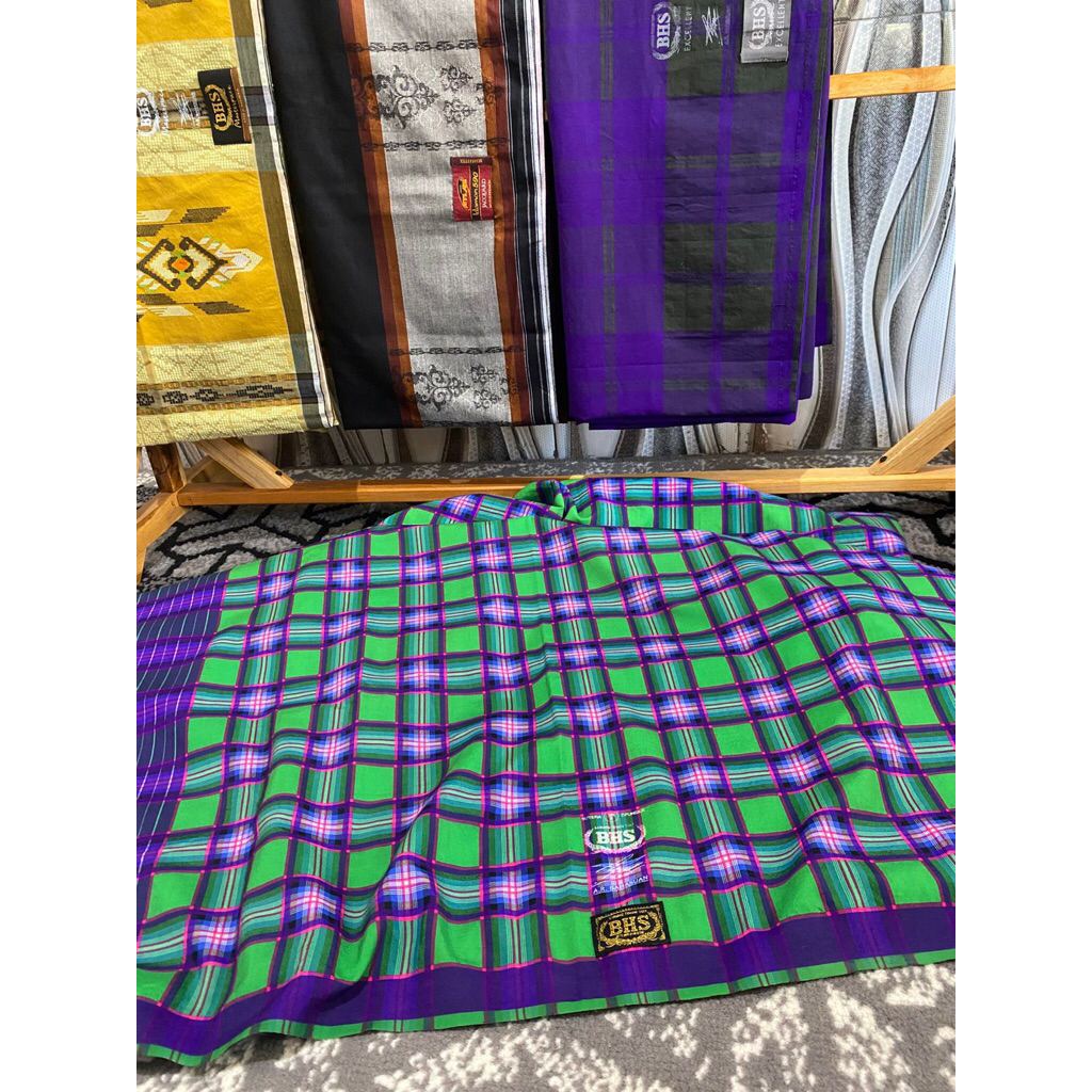 Second Limited - Sarung BHS Second Full Sutra Gold Bekas Pakai/Preloved/Second Like New 100% Origina
