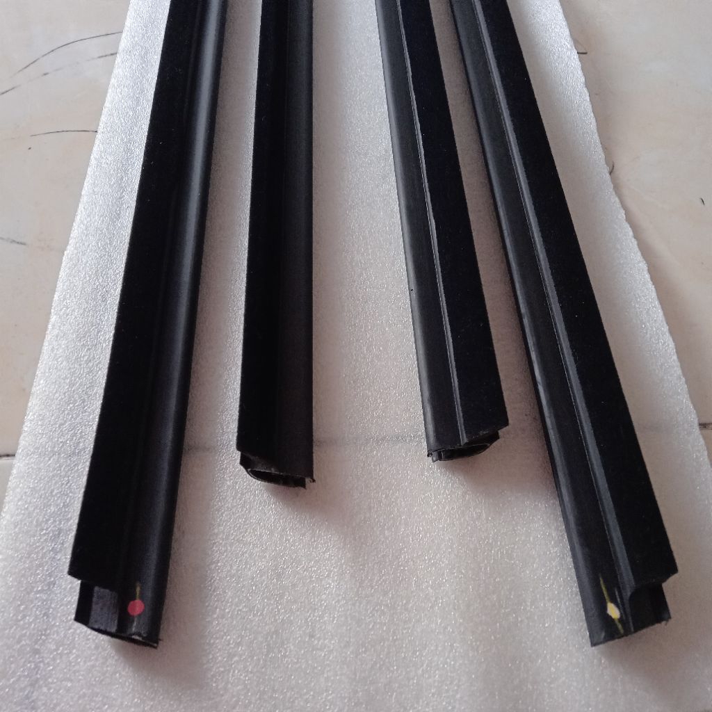 JUAL PELIPIT PELIPIT KACA MOBIL SAMPING HONDA JAZZ G8 ORIGINAL HITAM