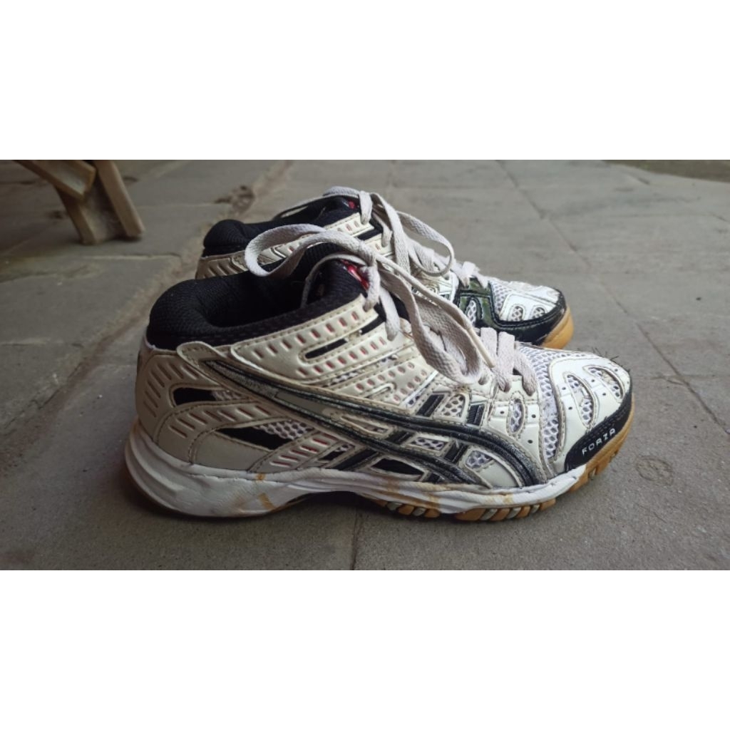 sepatu volly profesional 37 second