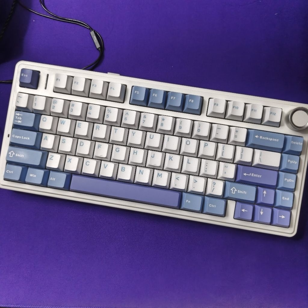 Aula F75 Pro + Keycaps White Contour