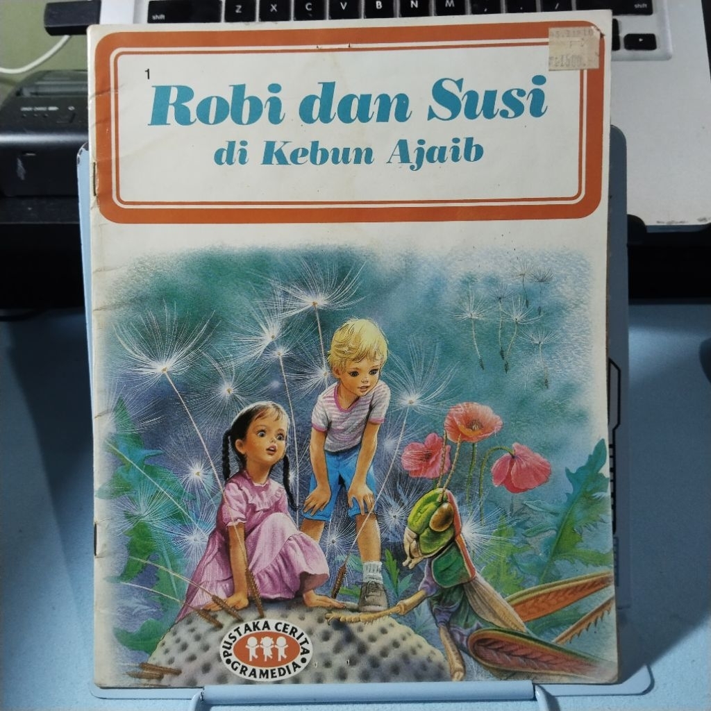 Buku anak Seri Pustaka Cerita 1 ROBI DAN SUSI DI KEBUN AJAIB
