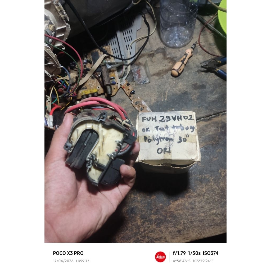 Plyback Flyback FBT Polytron FUH 29VH02
