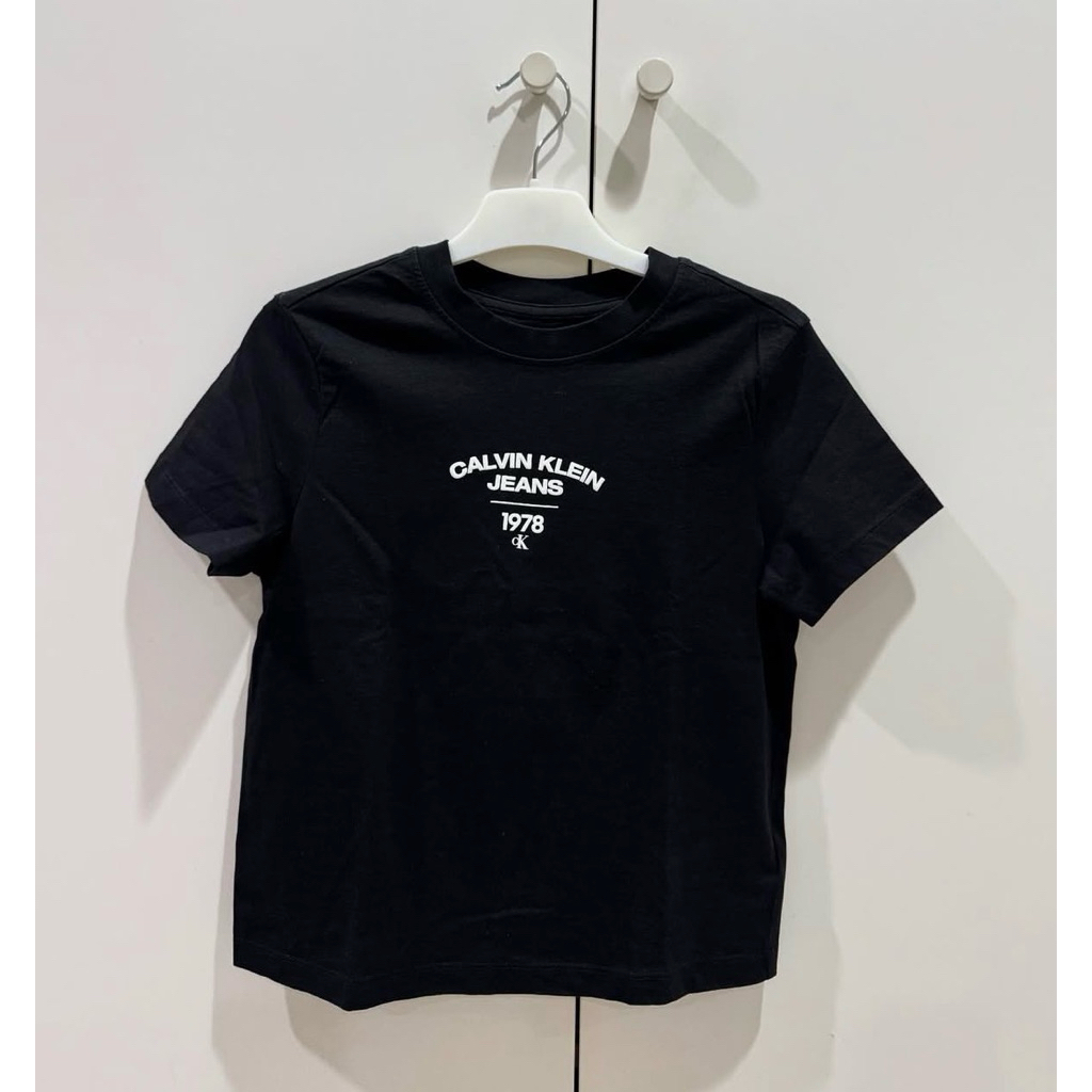 CALVIN KLEIN JEANS 1978 CK Black Tee Kaos Casual nyaman for Daily duma official claude sissae marith