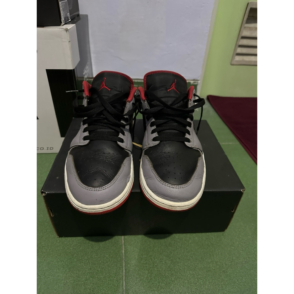 Sepatu Nike Air Jordan 1 Low Black Fire Red Cement Gray Original